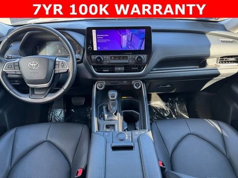 Certified 2024 Toyota Grand Highlander XLE AWD/4WD image 7