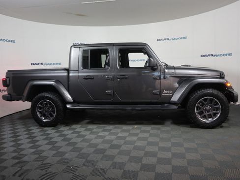 Used 2021 Jeep Gladiator Overland w/ Popular Equipment Package image 4
