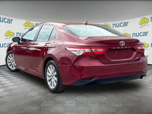 Used 2020 Toyota Camry LE w/ Convenience Package image 4
