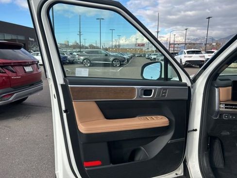 Used 2025 Hyundai Santa Fe Limited image 11