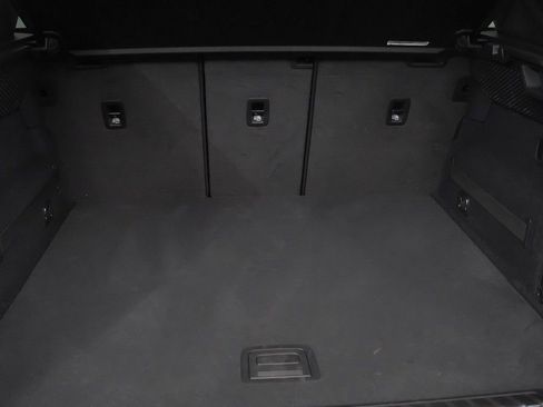 Certified 2025 Porsche Macan 4S Electric image 13