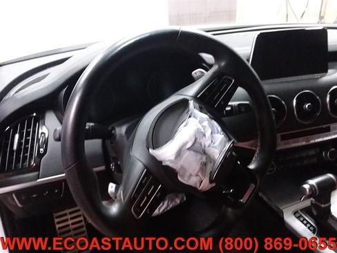 Used 2020 Kia Stinger GT1 image 11