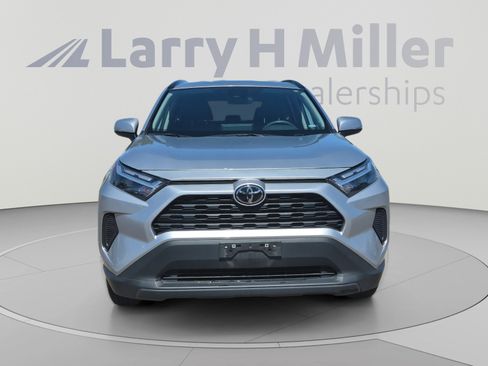 Used 2025 Toyota RAV4 XLE AWD/4WD image 8