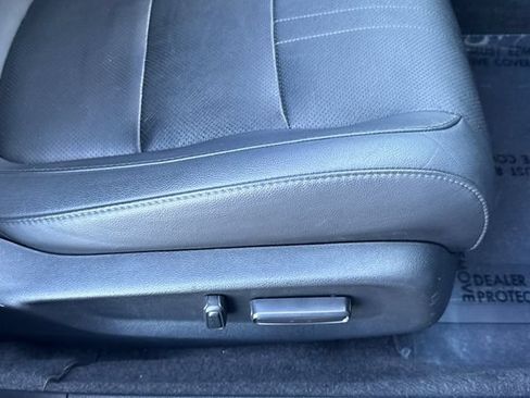 Used 2020 Honda Accord Touring image 23