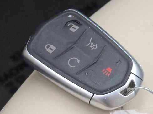 Used 2021 Cadillac XT5 Premium Luxury w/ LPO, Premium Carpet Package image 30