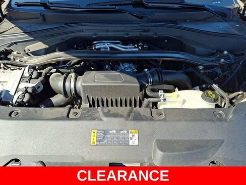 Used 2025 Lincoln Aviator AWD image 27