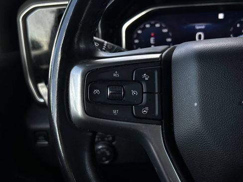 Used 2023 Chevrolet Silverado 1500 LT AWD/4WD image 15