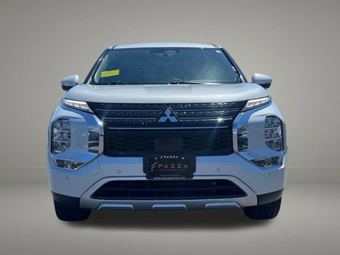 Used 2024 Mitsubishi Outlander SE FWD image 9