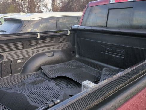 Used 2022 RAM 1500 Laramie image 7