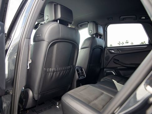 Certified 2022 Porsche Macan GTS image 20