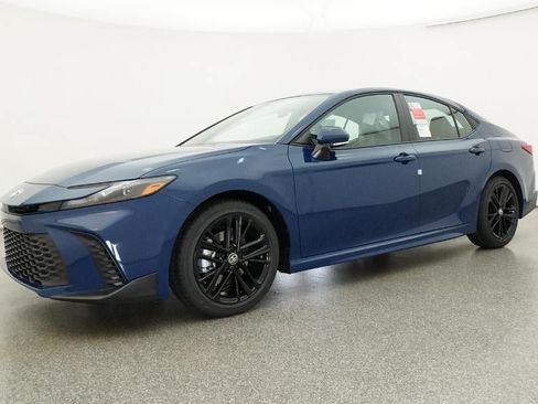 New 2026 Toyota Camry SE FWD image 17