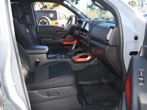 Used 2025 Nissan Frontier Pro-X w/ Pro Convenience Package image 20