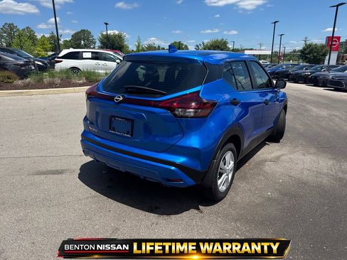 Used 2025 Nissan Kicks Play S FWD image 8