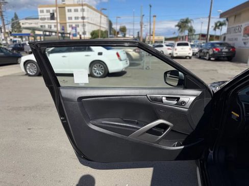 Used 2015 Hyundai Veloster Turbo FWD image 20