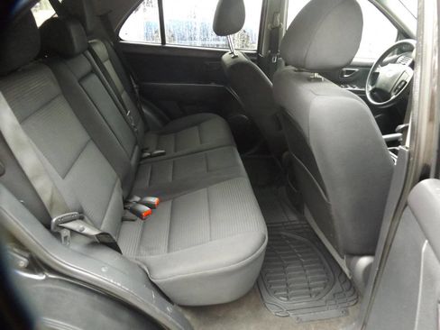 Used 2009 Kia Sorento LX AWD/4WD image 19