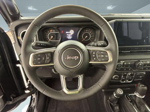 New 2026 Jeep Wrangler Unlimited Sahara AWD/4WD image 27