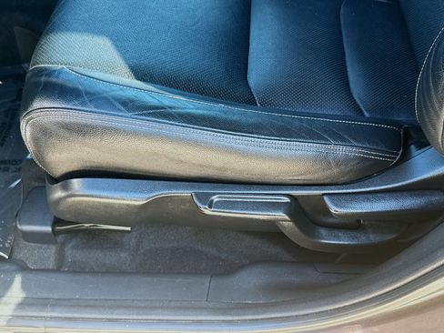 Used 2022 Honda HR-V EX-L image 17