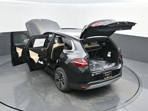 Used 2025 BMW X3 xDrive30i w/ Premium Package image 47