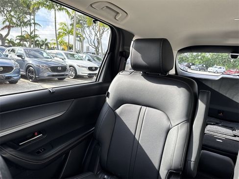 Used 2025 MAZDA CX-90 Plug-In Hybrid w/ Preferred image 18