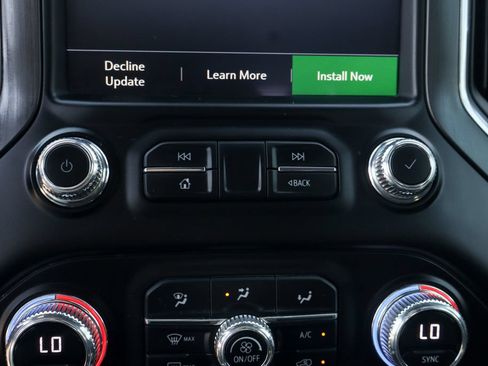 Used 2023 GMC Sierra 2500 AT4 w/ AT4 Preferred Package AWD/4WD image 36