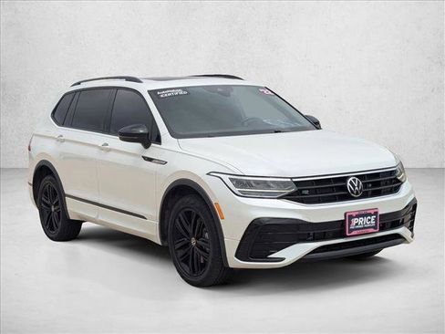 Used 2022 Volkswagen Tiguan SE R-Line FWD image 3