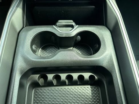 Used 2025 RAM 1500 Big Horn AWD/4WD image 33