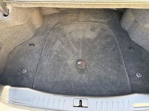 Used 2011 Cadillac DTS image 39