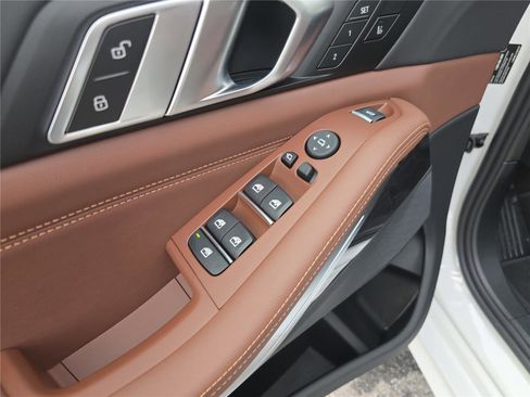 New 2026 BMW X7 xDrive40i w/ M Sport Package image 21