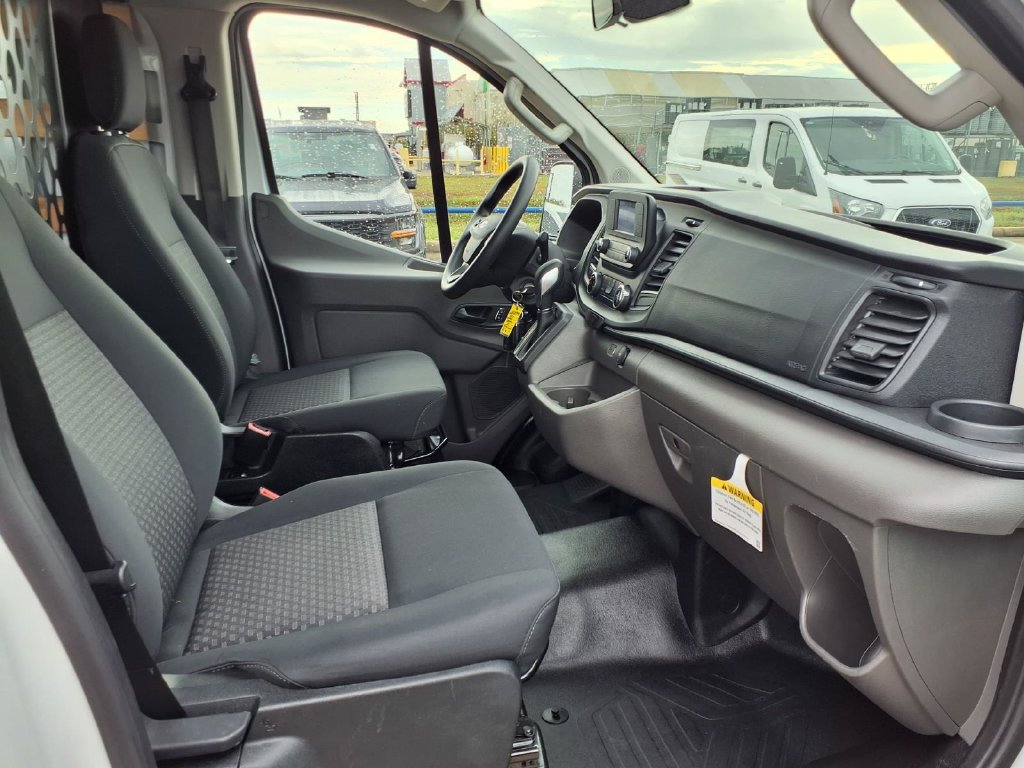 Used 2025 Ford Transit 250 Low Roof w/ Exterior Upgrade Package RWD image 26