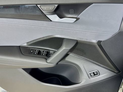 New 2026 Volkswagen Tiguan SE R-Line FWD image 15