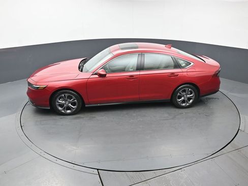 Certified 2023 Honda Accord EX image 38