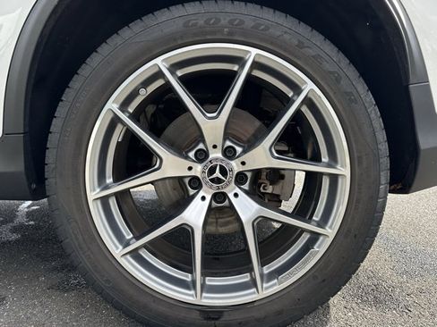 Certified 2022 Mercedes-Benz GLC 300 4MATIC image 11