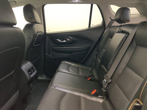 Used 2022 GMC Terrain AT4 w/ Tech Package image 18