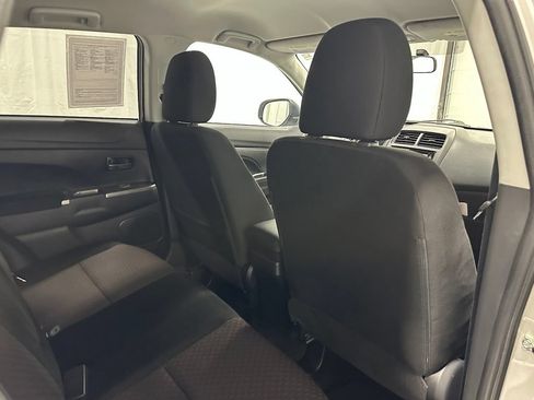 Used 2019 Mitsubishi Outlander Sport ES AWD/4WD image 48