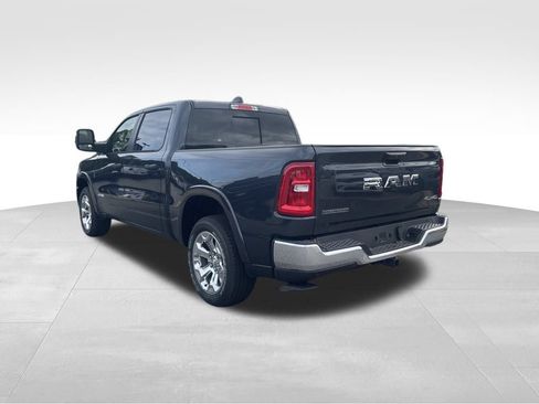 Used 2025 RAM 1500 Big Horn AWD/4WD image 4