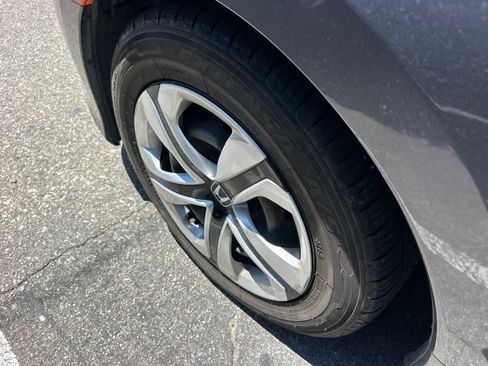 Used 2018 Honda Civic LX image 5