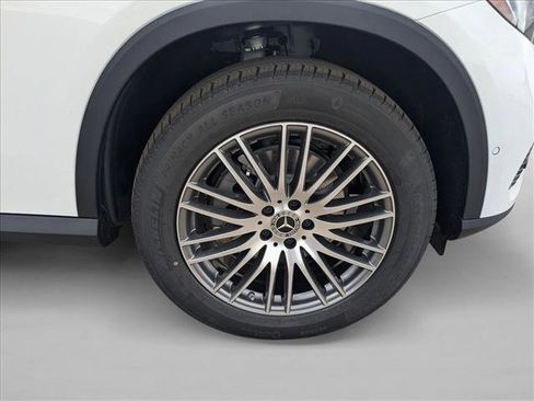 Used 2026 Mercedes-Benz GLC 300 image 16