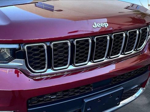 Used 2025 Jeep Grand Cherokee L Limited RWD image 29