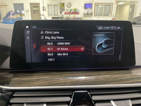 Used 2018 BMW M550i xDrive image 16