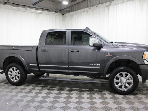 Used 2023 RAM 2500 Limited AWD/4WD image 33