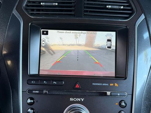 Used 2017 Ford Explorer Limited w/ Equipment Group 301A FWD image 59