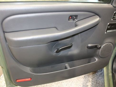 Used 2006 Chevrolet Silverado 2500 W/T w/ Heavy-Duty Power Package image 23