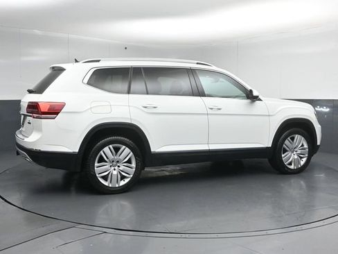 Used 2018 Volkswagen Atlas SEL Premium image 4