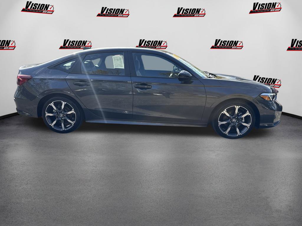 Used 2025 Honda Civic Sport Touring image 4