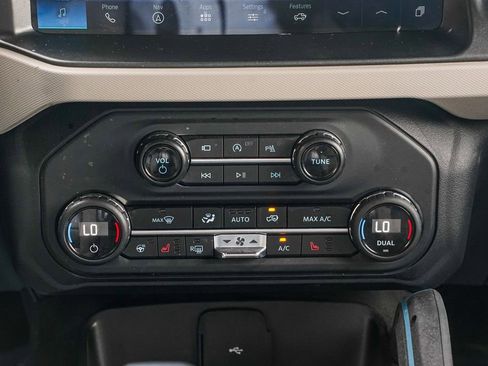 Used 2023 Ford Bronco Wildtrak image 13