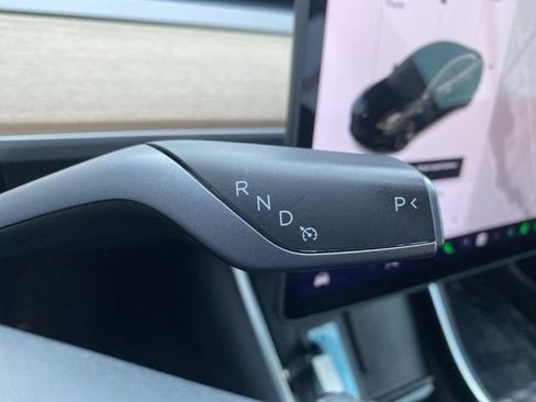 Used 2018 Tesla Model 3 Long Range RWD image 15