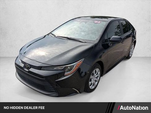 Used 2023 Toyota Corolla LE FWD image 1