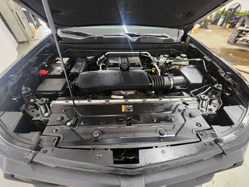Used 2023 Chevrolet Colorado Trail Boss w/ LPO, Skid Plate Package AWD/4WD image 34