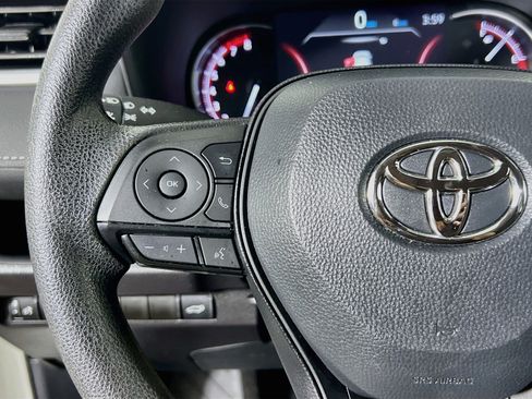 Used 2024 Toyota RAV4 XLE w/ Convenience Package FWD image 18