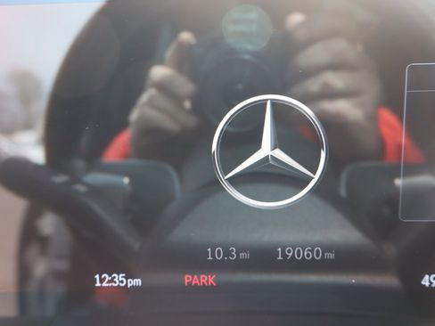 Used 2024 Mercedes-Benz GLE 450 4MATIC image 10